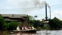 Ilustrasi pencemaran sungai. (Timur Matahari/AFP/Getty Images)