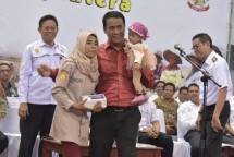 Mentan Amran Sulaiman bersama penyuluh pertanian