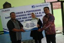 Perum Jamkrindo beri bantuan