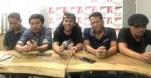 Para Penggagas Konser Indonesia Bersatu (kiri ke kanan) David, Bayu Putra, Mujib Hermani, Koko Deteksi dan Iis Rodinda 