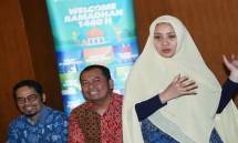 Dari kiri ke kanan: Manager Komunikasi Internal BNI Syariah, Alyusri; Pgs Manager Koordinator BNI Syariah, Iqbal Taqiudin; Sekretaris Perusahaan BNI Syariah, Rima Dwi Permatasari.