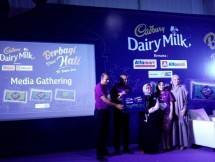 Berbagi dari Hati di Bulan Suci Bersama Cadbury