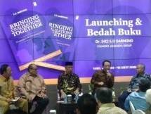 Diskusi Peluncuran buku karya Darmono Bringing Civilization Together. 