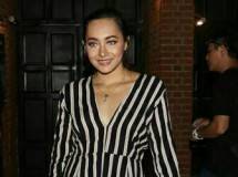 Artis Dewi Rezer (Foto Dok Industry.co.id)