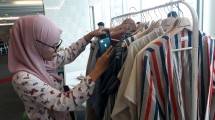 Beli Satu Baju Habiskan 2,700 Liter Air, Setara dengan Minum Manusia Selama 3 Tahun
