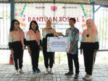 Perum Jamkrindo tebar sembako ke pemulung
