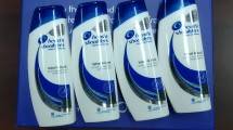 Head & Shoulders Tebal dan Kuat.(Nina Karlita)