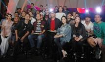 Raffi Ahmad dan Nagita Slavina diantara musisi pendukung acara Nostalgila 90 an semalam di The Pallas