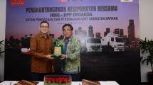 Hino Kerja Sama Dengan DPP Organda untuk Peremajaan Truk Pelabuhan 