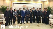 Kepala BKPM Thomas Lembong didampingi Dirjen IKMA Kemenperin Gati Wibawaningsih saat melakukan pertemuan dengan delegasi China