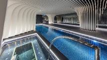 Kolam Renang Indoor Bergaya Gua Es Milik Arc By Crown Group Jadi yang Terbaik di Australia