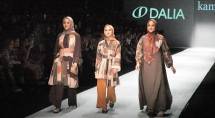 Barli Asmara, Restu Anggraini dan KAMI Kolaborasi Dengan Daliatex di JFW 2019
