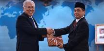Serah terima jabatan Menteri Perdagangan dari Enggartiasto Lukita kepada Agus Suparmanto. Acara berlangsung di kantor Kementerian Perdagangan, Jakarta, hari ini, Rabu (23/10)