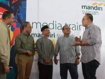 DR Oni Sahroni sebagai Anggota Dewan Pengawas Syariah (DPS) Mandiri Syariah