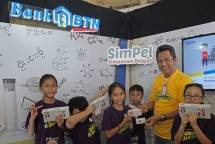 PT Bank Tabungan Negara (Persero) Tbk memupuk dana ritel tidak hanya membidik segmen affluent tapi juga penabung pemula dengan tabungan SimPel.