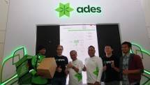 Ades-Gojek- Waste4Change Permudah Pengumpulan Kemasan Plastik Botol Bekas
