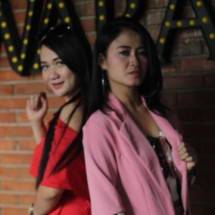 Dua Artis Cantik Velline Chu dan Wulan 