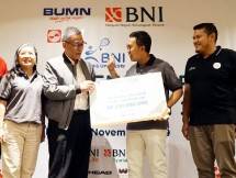Pemimpin Divisi Komunikasi Pemasaran BNI Indomora Harahap (kanan), Ketua Umum PP Pelti Rildo Ananda Anwar (kedua kanan), Legenda Tennis Yustedjo Tarik (kiri) dan Petenis Tunggal Putri Priska Madelyn Nugraha(kedua kiri).