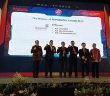 Lintasarta raih tiga penghargaan TOP IT & TOP Telco 2019 untuk kategori TOP Data Communication 2019, TOP Data Center 2019 dan TOP Cloud 2019. 