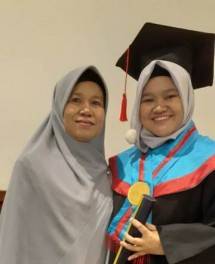 Datang dari Pontianak Hadiri Wisuda STMIK Nusa Mandiri