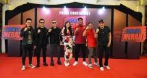 Perwakilan Artis dan penyelenggara acara pemecahan rekor MURI untuk 1000 Kendaraan Hias