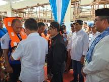 IKA ITS menyumbangkan 1.400 jaket pelampung untuk digunakan dalam pelayaran rakyat yang beroperasi di Pelabuhan Kali Adem, Muara Angke, Jakarta Utara. 