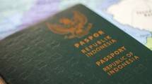 Sebelum Berpergian, Cek Dulu Yuk Masa Berlaku Paspor Anda