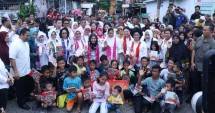 Ketum Dharma Pertiwi Dampingi Ibu Negara Berikan Bantuan Kepada Korban Banjir