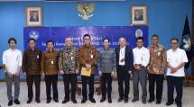 Menteri PANRB Tjahjo Kumolo (Tengah)