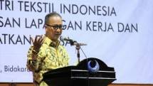 Menteri Perindustrian Agus Gumiwang Kartasasmita 
