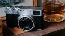 FUJIFILM X100V