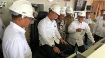 Menteri Perindustrian Agus Gumiwang Kartasasmita saat meninjau secara langsung KMP New Rose milik PT Afta Tehnik Mandiri 