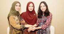 Emma Malik dan Jihan Malik pemilik Brand Heaven Light bersama Devina Unyoto, Marketing Director PT Daliatex .