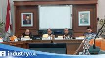 Dirjen KPAII Kemenperin Doddy Rahadi bersama Staf Khusus Menteri Perindustrian Amir Sambodo (Foto: Ridwan/Industry.co.id)