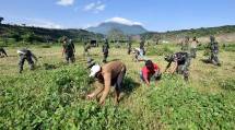 Kegiatan Karya Bakti Pasmar 2 Wujud Kemanunggalan TNI-Rakyat 
