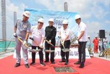 Transpark Juanda, sebuah kawasan superblock terbesar dan termegah di Bekasi, secara resmi melakukan topping off untuk fase ketiga yakni Ruby Tower pada hari ini (6/3). 