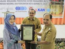Pemerintah Kota Kupang Raih Sertifikat Sistem Manajemen Mutu SNI ISO 9001: 2015 dari Sucofindo