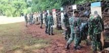 Prajurit Yonif 2 Mar Laksanakan Latihan Menambak Senapan 