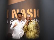 Ketua Dewan Kopi Indonesia (Dekopi), Anton Apriyantono, bersama Menteri Pertanian Syahrul Yasin Limpo
