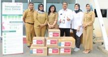 Hutama Karya Bagikan Maskerr dan Hand Sanitizer di Tanggerang Selatan