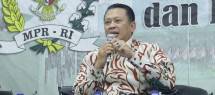 Guru Ngaji, Pimpinan Majelis Taklim dan Pengurus Mushola Terima Donasi dari Bamsoet