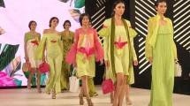  Sparks Fashion Academy Gelar Fashion Show Bertajuk "Tropical Feast"