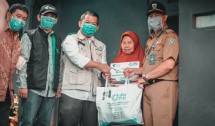 Dompet Dhuafa Jabar-YBM PLN UIP JBT I Bagikan Paket Sembako 