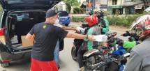 Pengemudi ojek online (ojol), ojek konvensional/ pangkalan (opang) dan pelaku UMKM seperti pedagang kaki lima dan sebagainya juga merasakan hantaman keras. 
