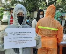 Bantu Tenaga Medis , IPC Bersama Petro Kimia Gresik dan Pelindo III Patungan Beli 80 Ribu Pakaian APD 