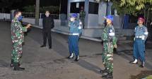 Staf Intelejen dan Provos Gelar Razia di Rumdis Brigif 2 Marinir Cegah Corona