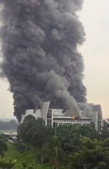 Gereja Crhist Chatedral Serpong Terbakaran