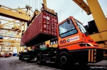 Arus barang PT Pelindo 1