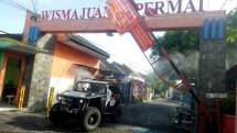 Aksi Sosial Menbanpur 2 Mar Semprot Disinfektan di Sedati Sidoarjo 