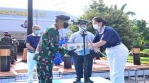 Yayasan Buddha Tzu Chi dan TNI AL Donasi ke Masyarakat Terdampak Covid-19